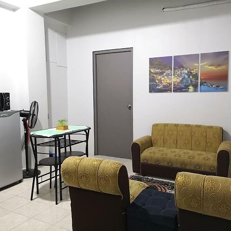 Moonstone: Comfy 1Br Unit Apartment Olongapo Luaran gambar