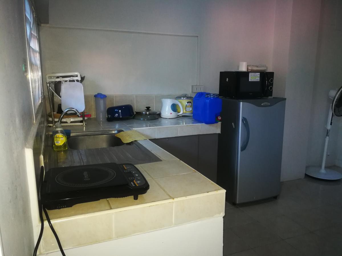 Moonstone: Comfy 1Br Unit Apartment Olongapo Luaran gambar