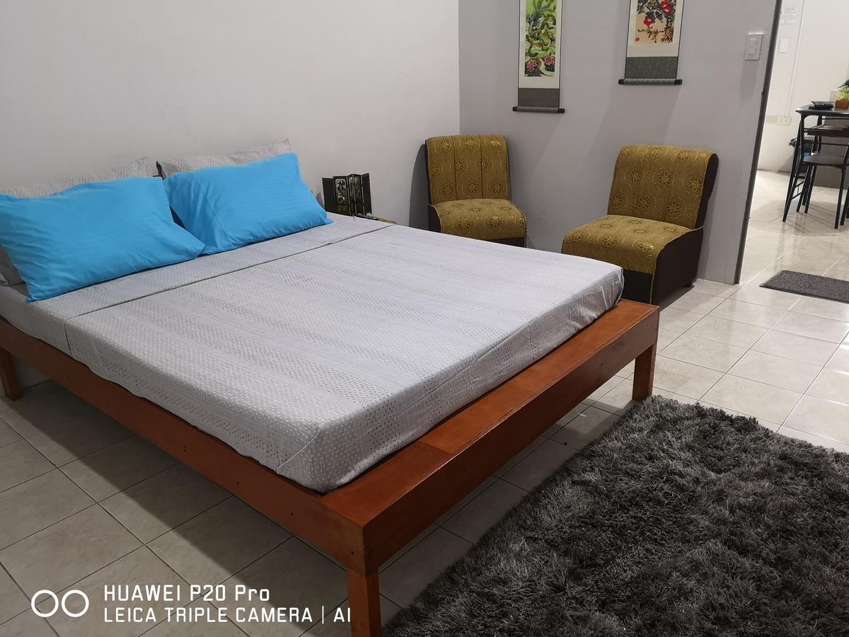 Moonstone: Comfy 1Br Unit Apartment Olongapo Luaran gambar